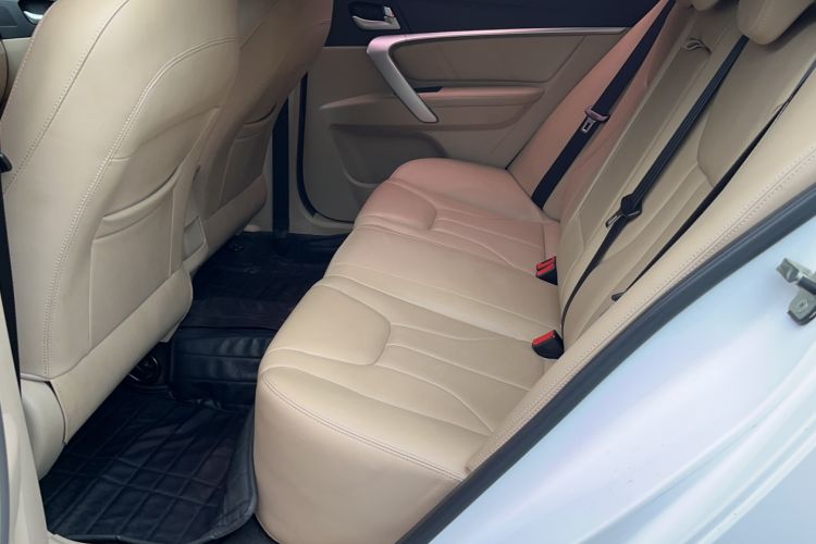 Used Geely Auto Emgrand 2017 Sedan Million Edition 1.5L CVT Luxury Model Left Rear Seat