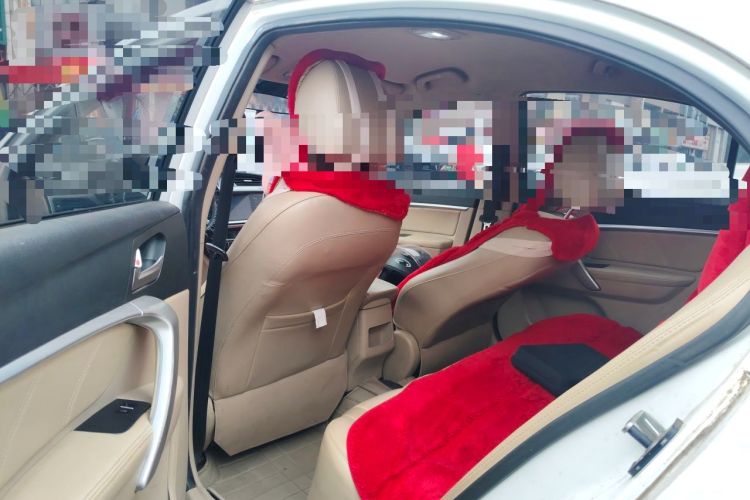 Used Geely Auto Emgrand 2017 Sedan Million Edition 1.5L Manual Luxury Model Left Rear Seat