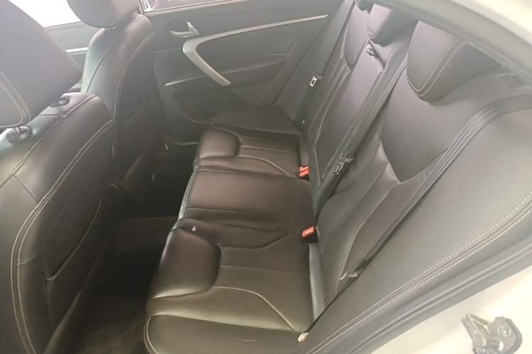 Used Geely Auto Emgrand 2017 Sedan Million Edition 1.5L Manual - Upward Version Left Rear Seat