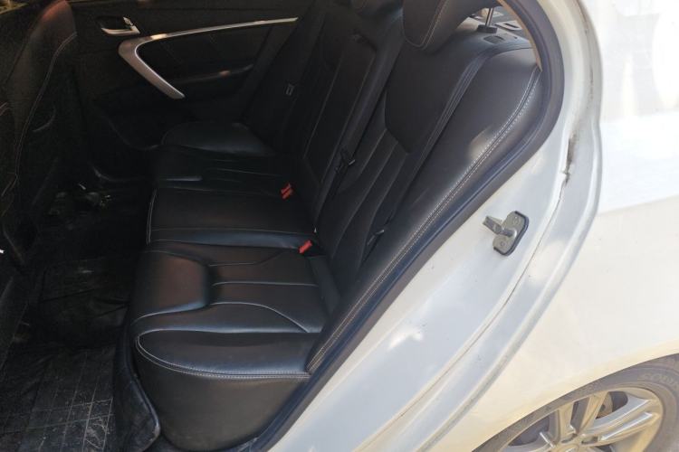 Used Geely Auto Emgrand 2017 Sedan Million Edition 1.5L CVT Upward Version Left Rear Seat