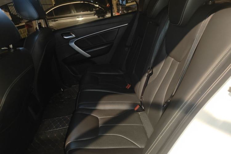 Used Geely Auto Emgrand 2017 Sedan Million Edition 1.5L Manual - Upward Version Left Rear Seat