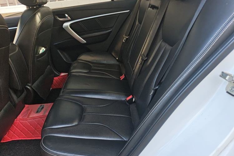 Used Geely Auto Emgrand 2017 Sedan Million Edition 1.3T Manual Top-Grade Version Left Rear Seat