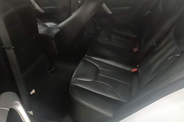 Used Geely Auto Emgrand 2017 Sedan Million Edition 1.5L CVT Upward Version Left Rear Seat