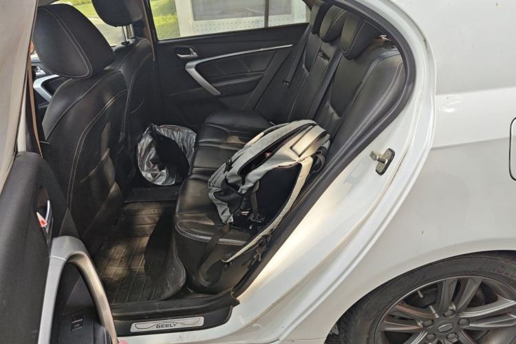 Used Geely Auto Emgrand 2017 Sedan Million Edition 1.5L Manual - Upward Version Left Rear Seat