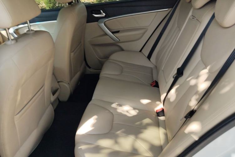 Used Geely Auto Emgrand 2017 Sedan Million Edition 1.5L CVT Luxury Model Left Rear Seat