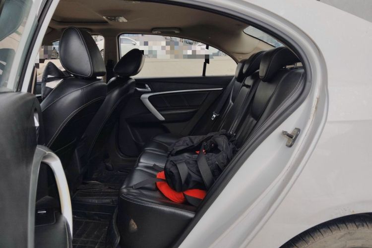 Used Geely Auto Emgrand 2017 Sedan Million Edition 1.5L Manual - Upward Version Left Rear Seat