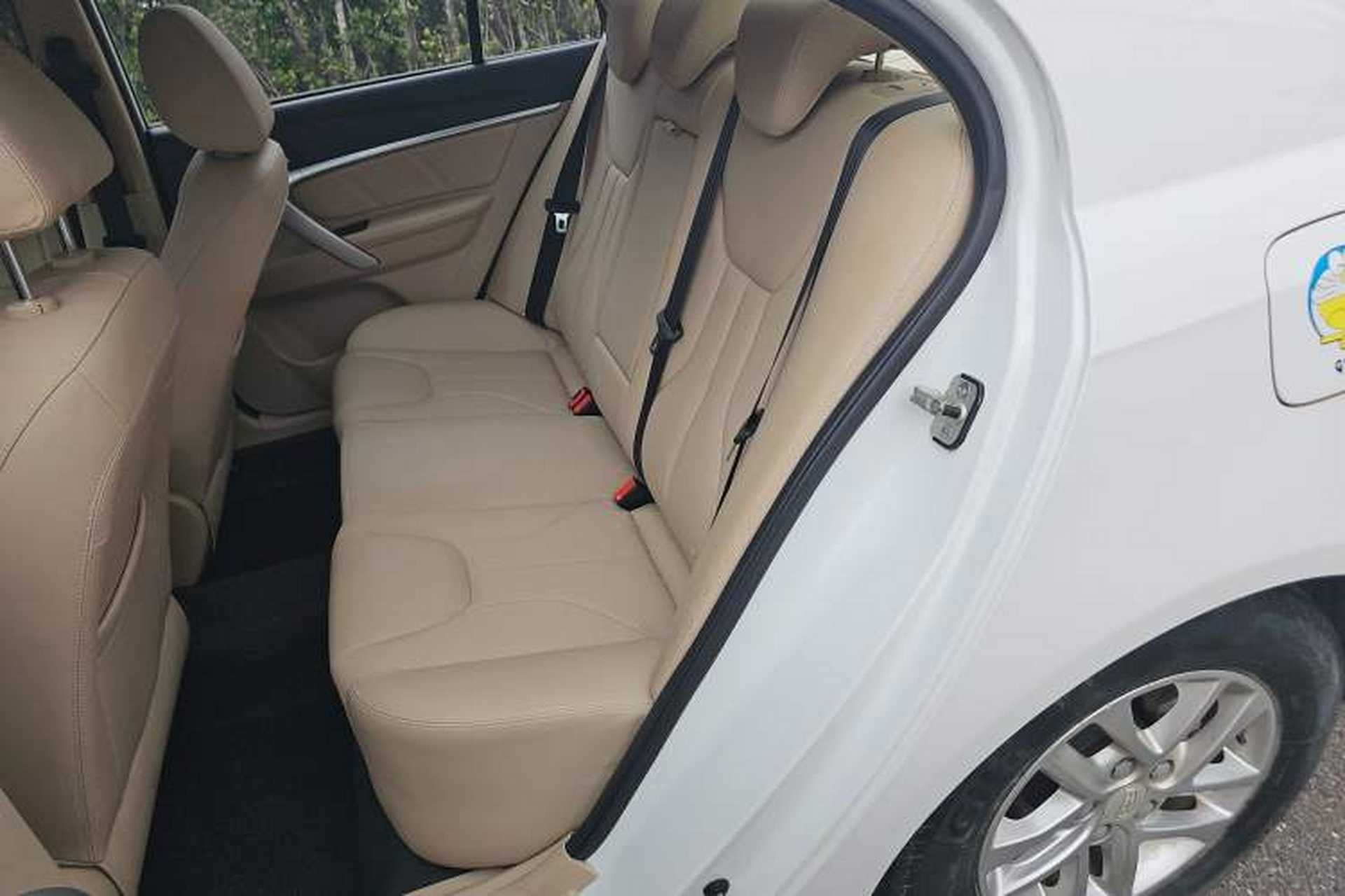 Used Geely Auto Emgrand 2017 Sedan Million Edition 1.5L CVT Luxury Model Left Rear Seat