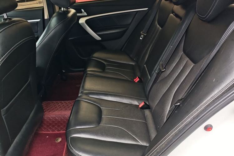 Used Geely Auto Emgrand 2017 Sedan Million Edition 1.5L CVT Upward Version Left Rear Seat