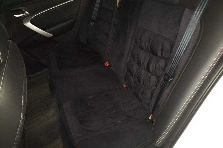 Used Geely Auto Emgrand 2017 Sedan Million Edition 1.5L CVT Upward Connectivity Version Left Rear Seat