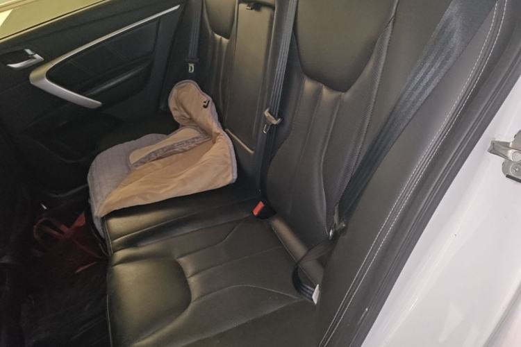 Used Geely Auto Emgrand 2017 Sedan Million Edition 1.5L Manual - Upward Version Left Rear Seat