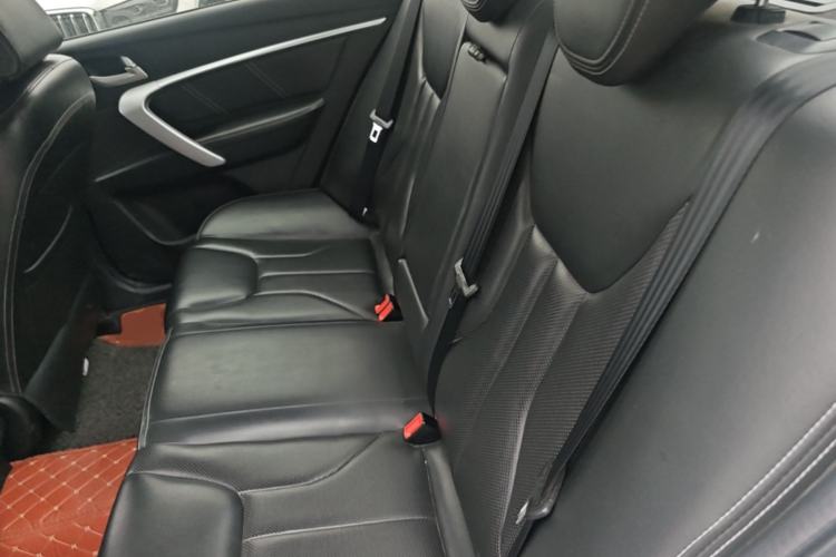 Used Geely Auto Emgrand 2017 Sedan Million Edition 1.5L Manual - Upward Version Left Rear Seat