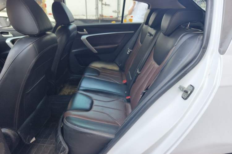 Used Geely Auto Emgrand 2017 Hatchback RS Million Edition 1.5L Manual Upward Version Left Rear Seat