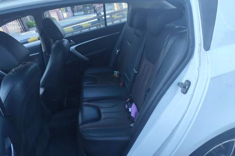 Used Geely Auto Emgrand 2017 Hatchback RS Million Edition 1.5L Manual Upward Version Left Rear Seat