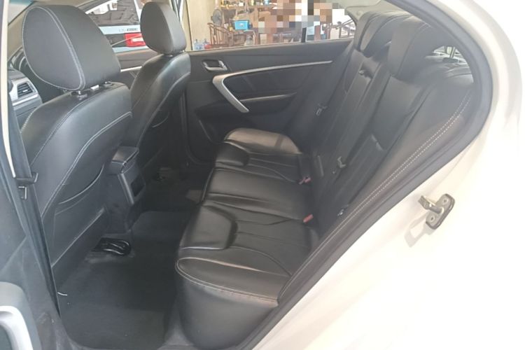 Used Geely Auto Emgrand 2017 Sedan Million Edition 1.5L CVT Upward Version Left Rear Seat