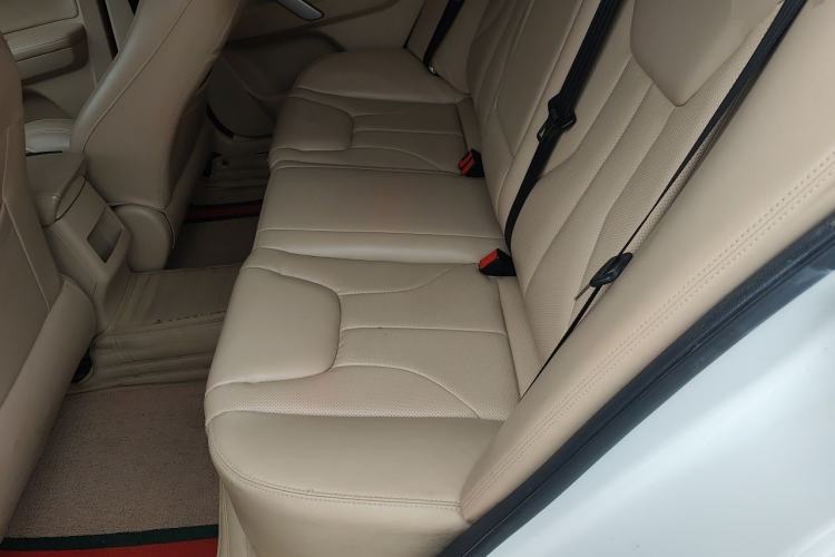 Used Geely Auto Emgrand 2017 Sedan Million Edition 1.5L Manual Luxury Model Left Rear Seat