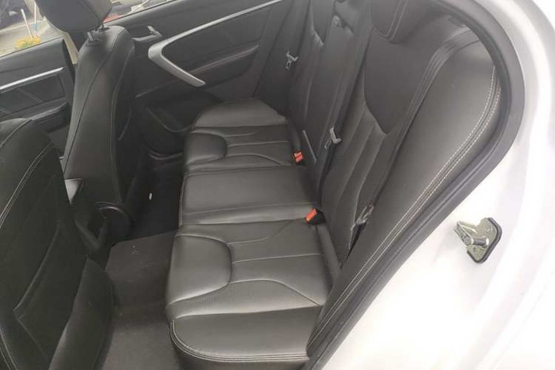 Used Geely Auto Emgrand 2017 Sedan Million Edition 1.5L Manual - Upward Version Left Rear Seat