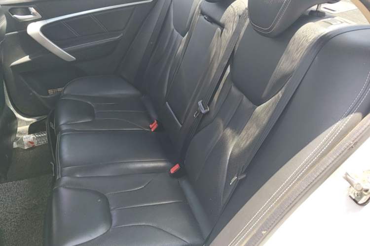 Used Geely Auto Emgrand 2017 Sedan Million Edition 1.5L Manual - Upward Version Left Rear Seat