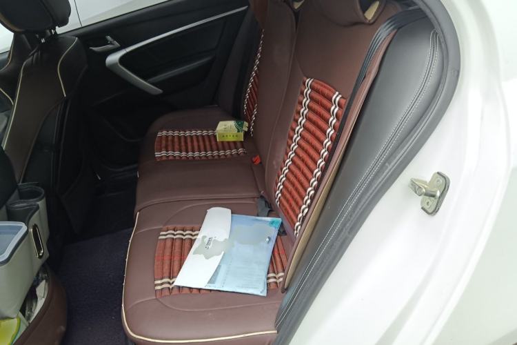 Used Geely Auto Emgrand 2017 Sedan Million Edition 1.5L Manual - Upward Version Left Rear Seat