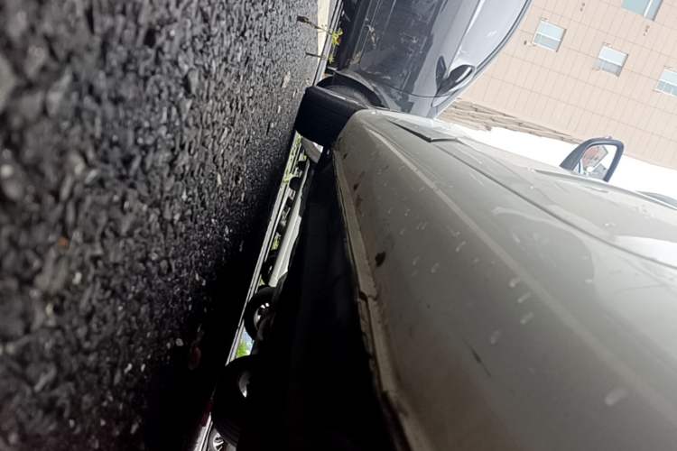 Used Geely Auto Emgrand 2017 Sedan Million Edition 1.5L Manual - Upward Version Left Side Sill