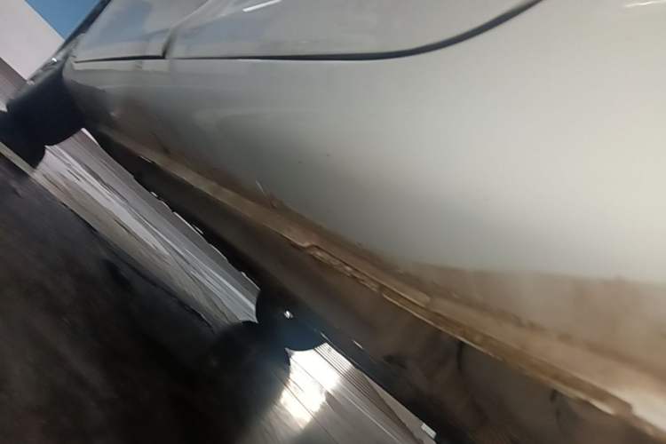 Used Geely Auto Emgrand 2017 Sedan Million Edition 1.5L CVT Upward Version Left Side Sill