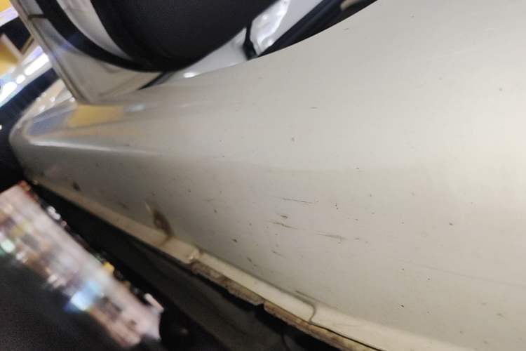 Used Geely Auto Emgrand 2017 Sedan Million Edition 1.5L Manual Upward Connect Version Left Side Sill