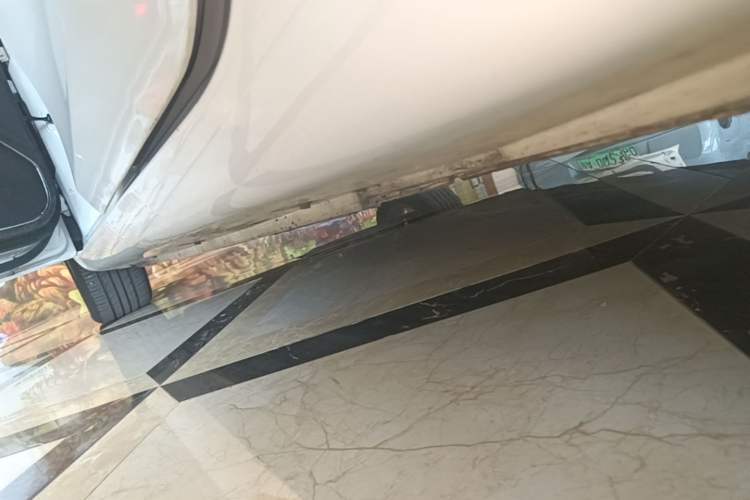 Used Geely Auto Emgrand 2017 Sedan Million Edition 1.5L CVT Upward Version Left Side Sill