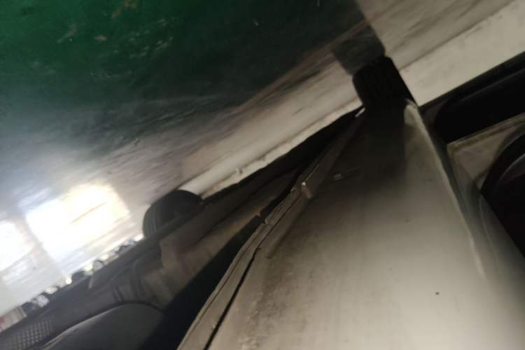 Used Geely Auto Emgrand 2017 Sedan Million Edition 1.5L CVT Upward Connectivity Version Left Side Sill