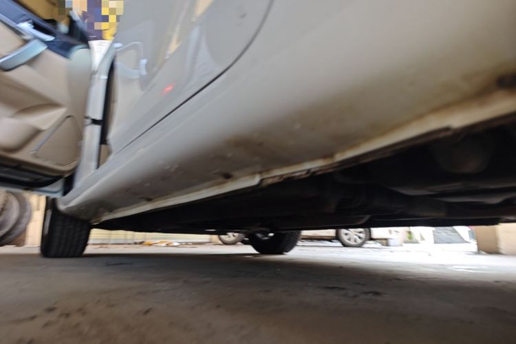 Used Geely Auto Emgrand 2017 Sedan Million Edition 1.5L Manual Luxury Model Left Side Sill