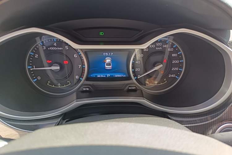 Used Geely Auto Emgrand 2017 Sedan Million Edition 1.5L CVT Upward Version Odometer Close Up