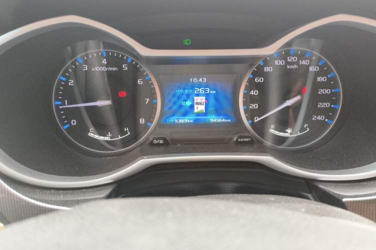 Used Geely Auto Emgrand 2017 Sedan Million Edition 1.5L Manual Upward Connect Version Odometer Close Up