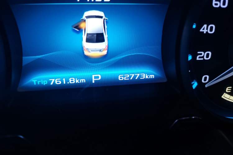 Used Geely Auto Emgrand 2017 Sedan Million Edition 1.5L CVT Upward Version Odometer Close Up