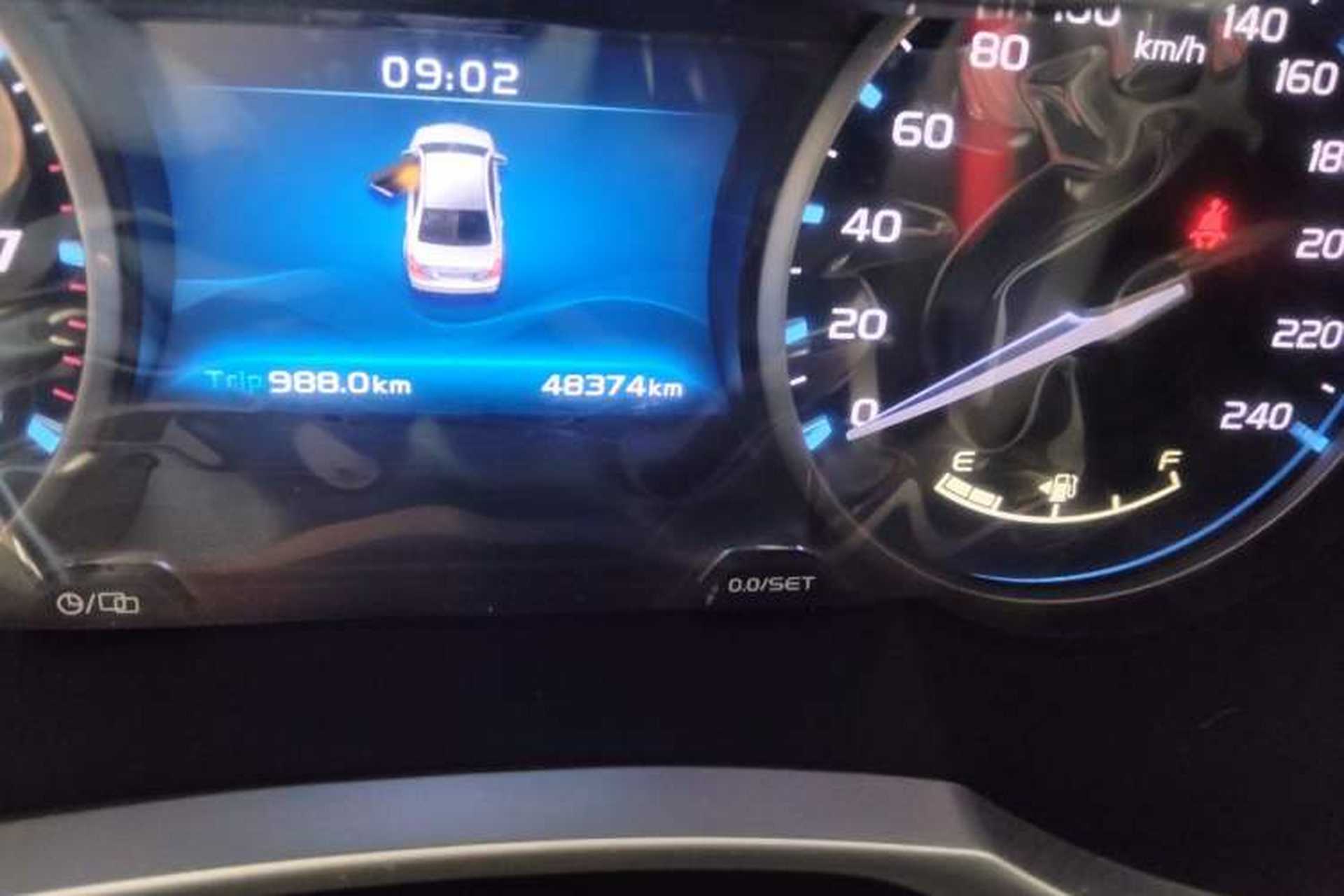 Used Geely Auto Emgrand 2017 Sedan Million Edition 1.5L Manual - Upward Version Odometer Close Up
