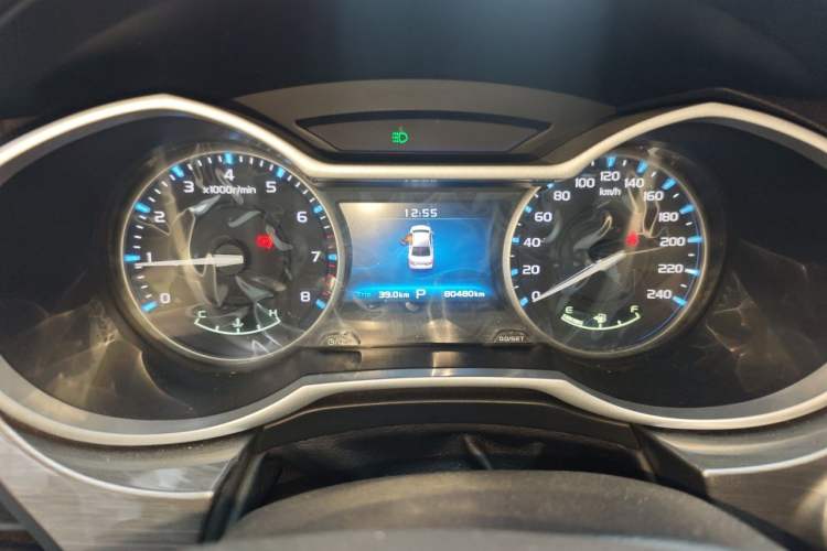 Used Geely Auto Emgrand 2017 Sedan Million Edition 1.5L CVT Luxury Model Odometer Close Up