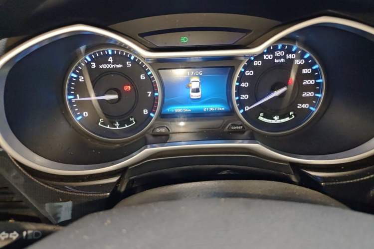 Used Geely Auto Emgrand 2017 Sedan Million Edition 1.5L Manual - Upward Version Odometer Close Up