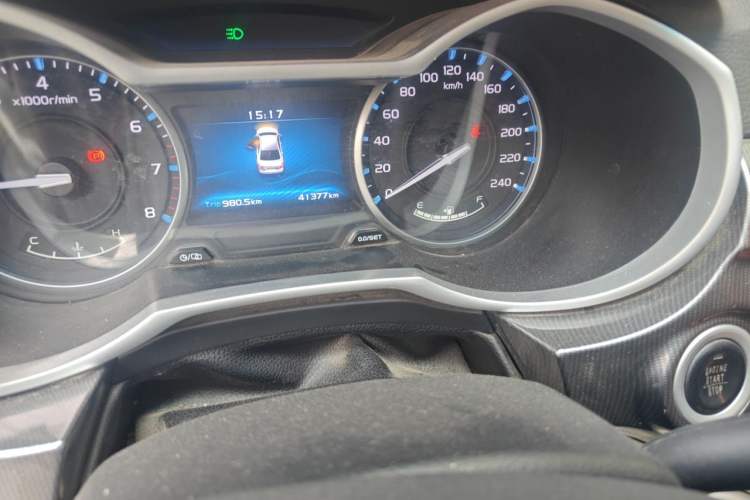 Used Geely Auto Emgrand 2017 Sedan Million Edition 1.5L Manual Upward Connect Version Odometer Close Up