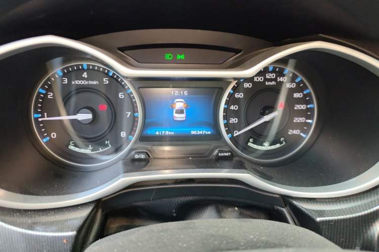 Used Geely Auto Emgrand 2017 Sedan Million Edition 1.5L Manual - Upward Version Odometer Close Up