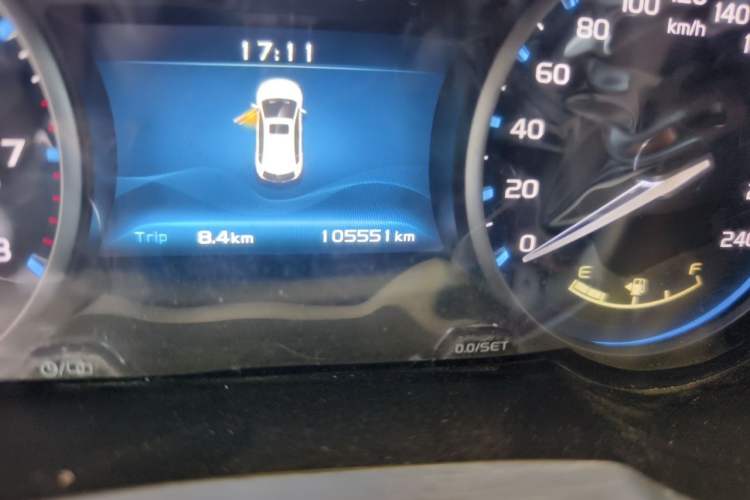 Used Geely Auto Emgrand 2017 Hatchback RS Million Edition 1.5L Manual Upward Version Odometer Close Up