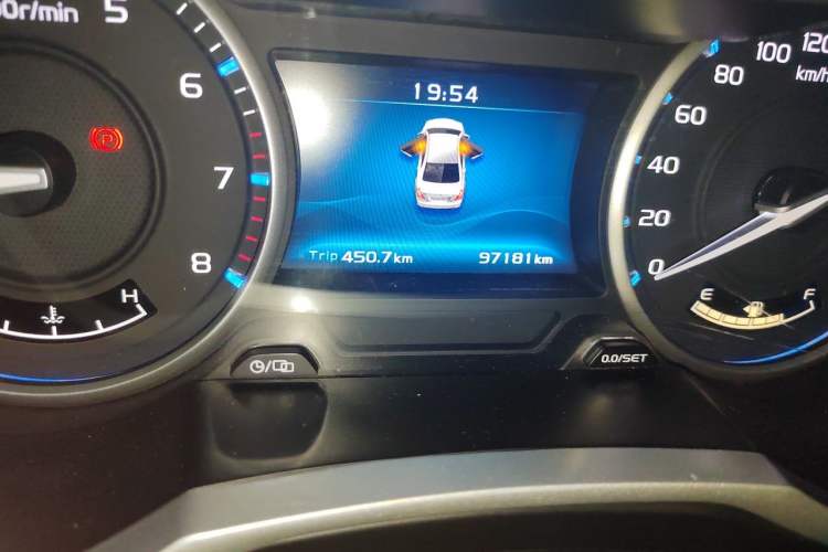 Used Geely Auto Emgrand 2017 Sedan Million Edition 1.5L Manual - Upward Version Odometer Close Up
