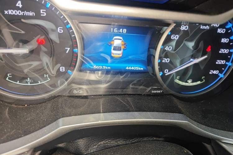 Used Geely Auto Emgrand 2017 Sedan Million Edition 1.5L Manual Luxury Model Odometer Close Up