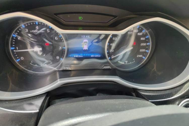 Used Geely Auto Emgrand 2017 Hatchback RS Million Edition 1.5L Manual Upward Version Odometer Close Up