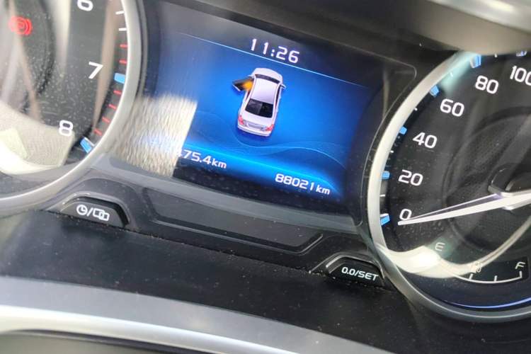 Used Geely Auto Emgrand 2017 Sedan Million Edition 1.5L Manual - Upward Version Odometer Close Up