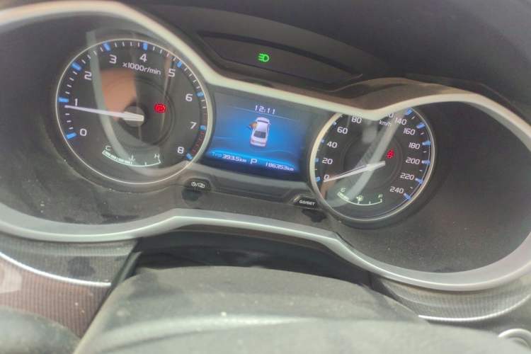 Used Geely Auto Emgrand 2017 Sedan Million Edition 1.5L CVT Upward Connectivity Version Odometer Close Up