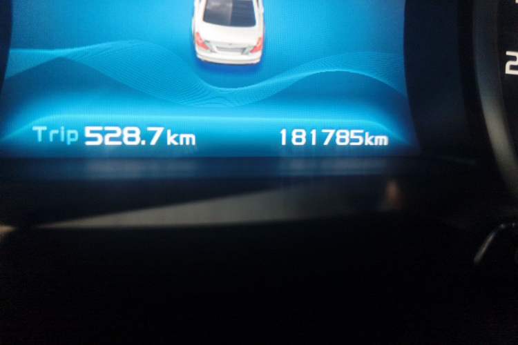 Used Geely Auto Emgrand 2017 Sedan Million Edition 1.5L Manual - Upward Version Odometer Close Up