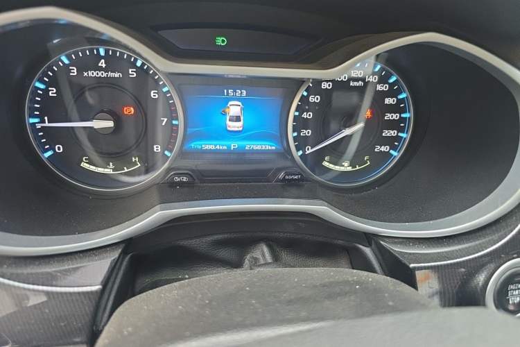 Used Geely Auto Emgrand 2017 Sedan Million Edition 1.5L CVT Upward Version Odometer Close Up