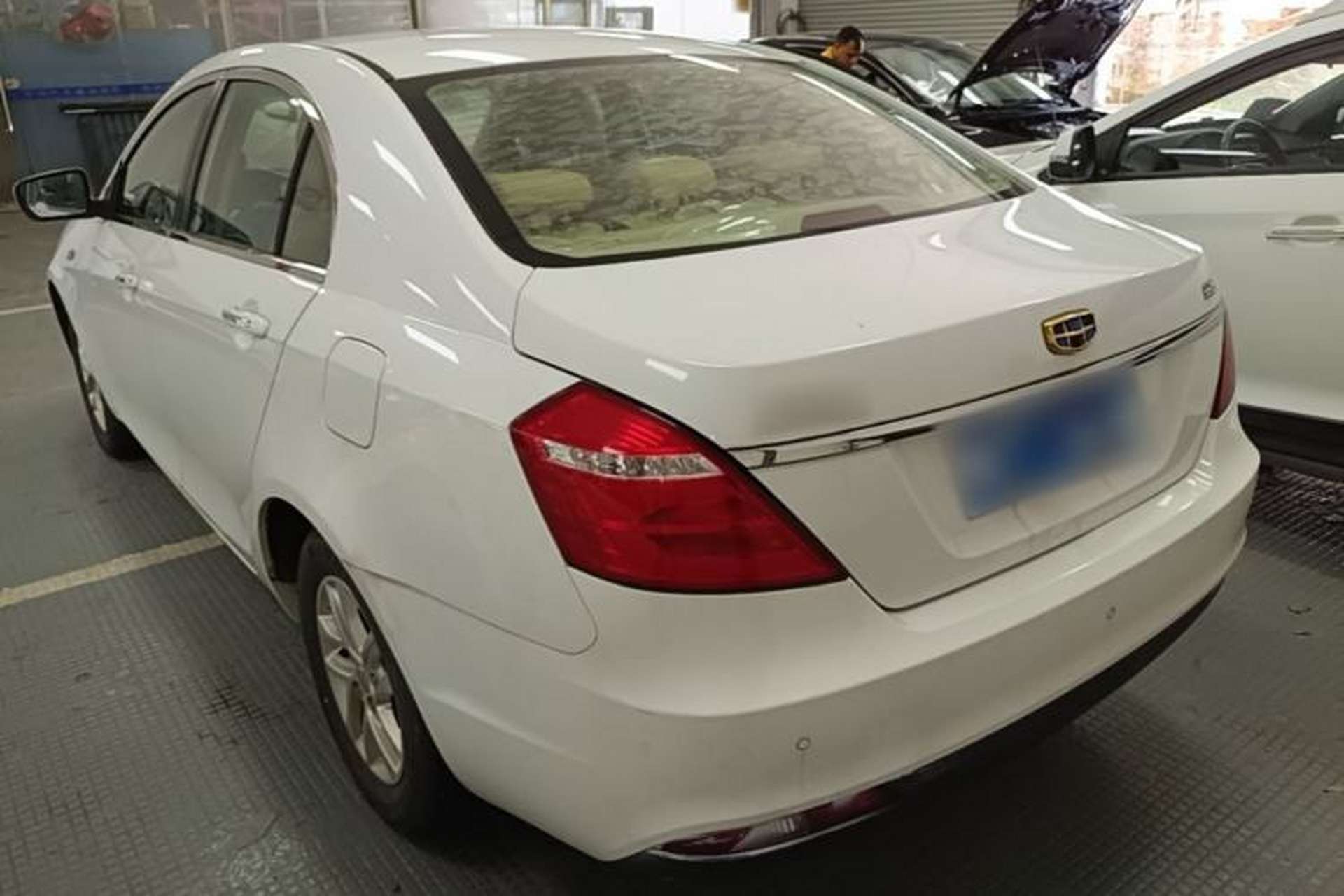 Used Geely Auto Emgrand 2017 Sedan Million Edition 1.5L Manual Luxury Model Rear Left 45 Deg