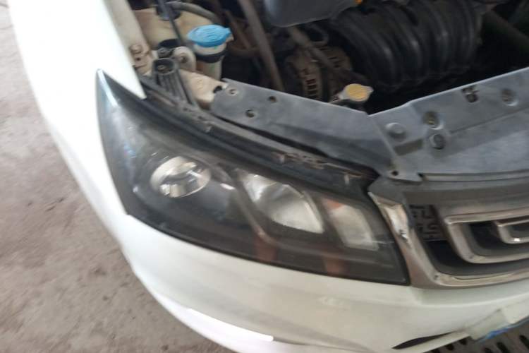 Used Geely Auto Emgrand 2017 Sedan Million Edition 1.5L Manual - Upward Version Right Front Headlight