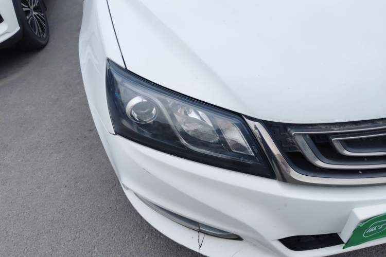 Used Geely Auto Emgrand 2017 Sedan Million Edition 1.5L Manual Luxury Model Right Front Headlight