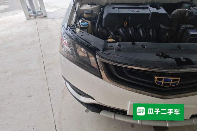 Used Geely Auto Emgrand 2017 Hatchback RS Million Edition 1.5L CVT Upward Version Right Front Headlight