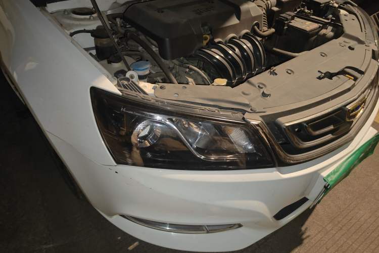 Used Geely Auto Emgrand 2017 Sedan Million Edition 1.5L Manual - Upward Version Right Front Headlight