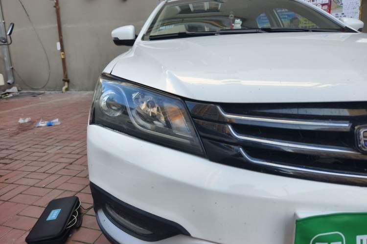 Used Geely Auto Emgrand 2017 Hatchback RS Million Edition 1.5L Manual Upward Version Right Front Headlight